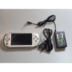 KONSOLA PSP 3004 SILVER SPRAWNA 4GB ARK-5 ŁADOWARKA
